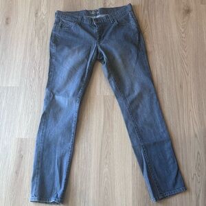 Old Navy Diva Grey Size 8